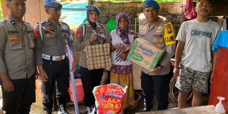 Sipropam Polres Halmahera Selatan Gelar Baksos untuk Lansia dan Masyarakat Kurang Mampu