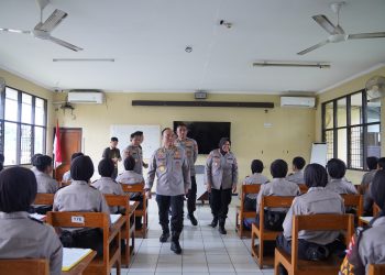 Kunjungi Diktuba di Sepolwan, Irwasum Polri Ingatkan Calon Polwan Terus Kembangkan Potensi