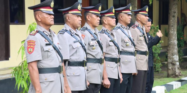 Kapolresta Tidore Pimpin Upacara Sertijab Kabag Ren,Ka SPKT, Kasat Tahti dan Kapolsek Tidore Utara