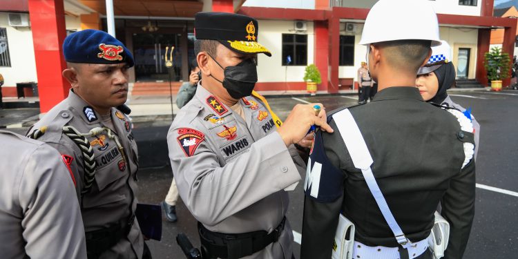 Kapolda Maluku Utara Pimpin Apel Gelar Pasukan Operasi “Patuh Kie Raha 2025”
