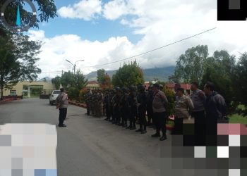 Satgas Ops Damai Cartenz Amankan Penanaman Jagung Serentak di Wamena