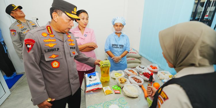 Kapolri Tinjau Pelaksanaan SPPG Polrestabes Medan, Pastikan MBG Tepat Sasaran