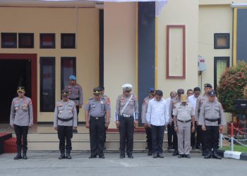 Apel Jam Pimpinan : Kapolres Sula Tekankan Kedisiplinan dan Profesionalisme Personil