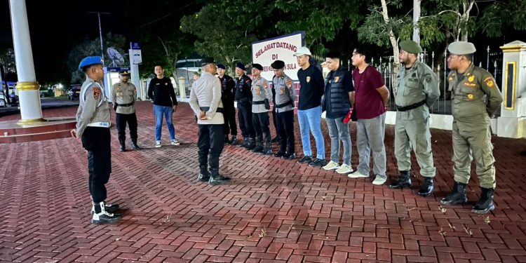 Jaga Sula – Patroli Gabungan Jaga Sula Wujudkan Kamtibmas Kondusif di Kota Sanana