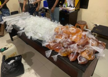 POLRES TERNATE GAGALKAN PEREDARAN MINUMAN KERAS, SATU ORANG DIAMANKAN