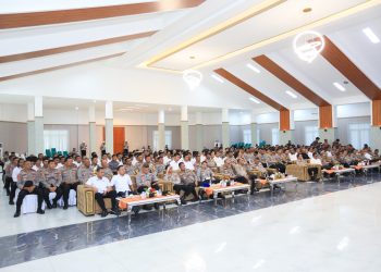 Kunjungan ke Polres Halsel, Kapolda Malut Tekankan Keteladanan dan Profesionalisme