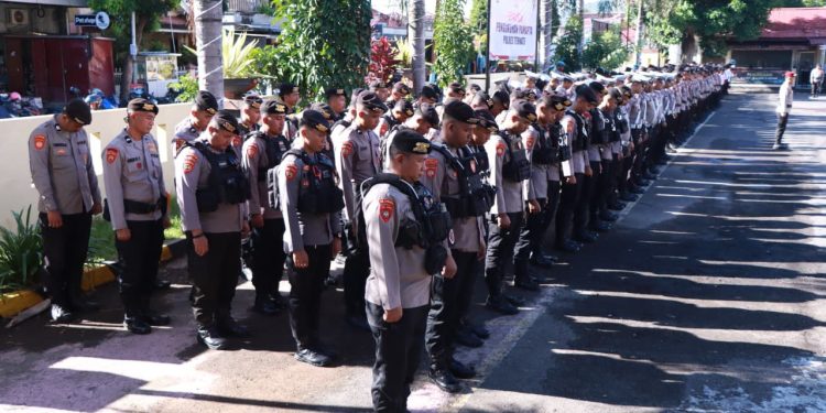 Upacara Pengukuhan Pamapta: Kapolres Ternate Tekankan Disiplin dan Loyalitas Personel