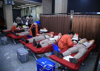 Humas Polri Gelar Donor Darah Serentak, Terkumpul 16.619 Kantong dalam Rangka Hari Jadi ke-74