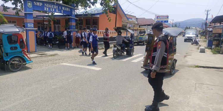 Gatur Siang Personel Samapta Polres Haltim