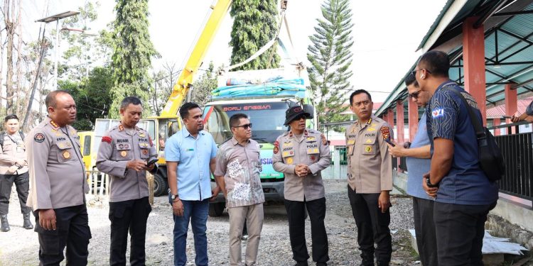 Kapolres Pidie Jaya Distribusikan Bantuan Kemanusiaan untuk Warga Korban Banjir