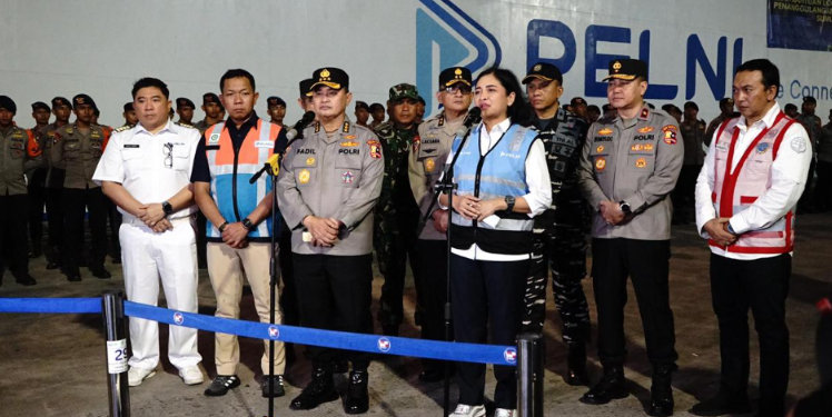 Polri Terus Kirimkan Pasukan serta Logistik ke Wilayah Terdampak Bencana di Sumatera, Sinergi Kemanusiaan Bersama PT Pelni