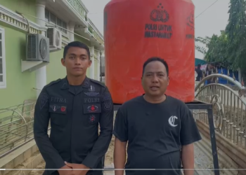 Pastikan Akses Air Bersih, Polri Pasang Tandon Pascabencana di Aceh Tamiang