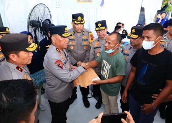 Wakapolri Tinjau Posko Antemortem DVI di Sumatera Barat, Pastikan Proses Identifikasi Korban Berjalan Optimal