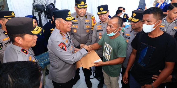 Wakapolri Tinjau Posko Antemortem DVI di Sumatera Barat, Pastikan Proses Identifikasi Korban Berjalan Optimal