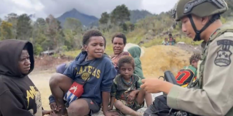 Saat Rasa Takut dan Sakit Datang Bersamaan, Polisi Hadir Membawa Harapan di Sinak